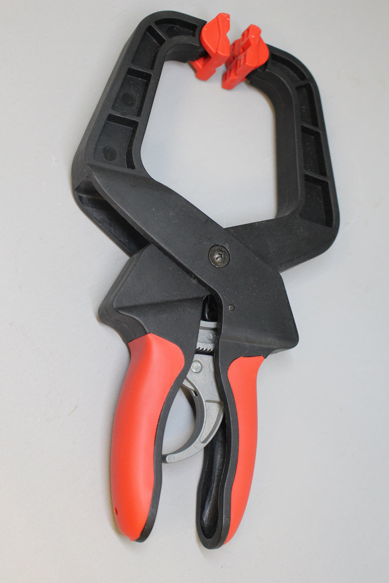 BESSEY Ratcheting Spring Clamp XCRU5 4 inch deep reach New