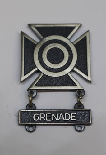US Army Marksmanship Qualification Badge Pin - Sharpshooter Grenade - Used