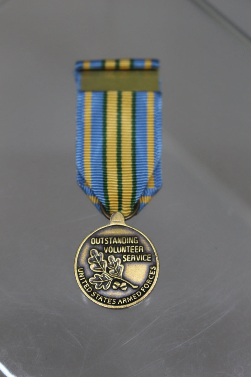military-outstanding-volunteer-service-miniature-medal-used
