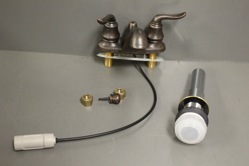 American Standard 4508.201.224 Princeton Two Handle Centerset Lavatory Faucet