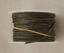 Load image into Gallery viewer, Spool Of US Military Camo Net Repair Kit Twine, Woodland 90 feet, NEW!