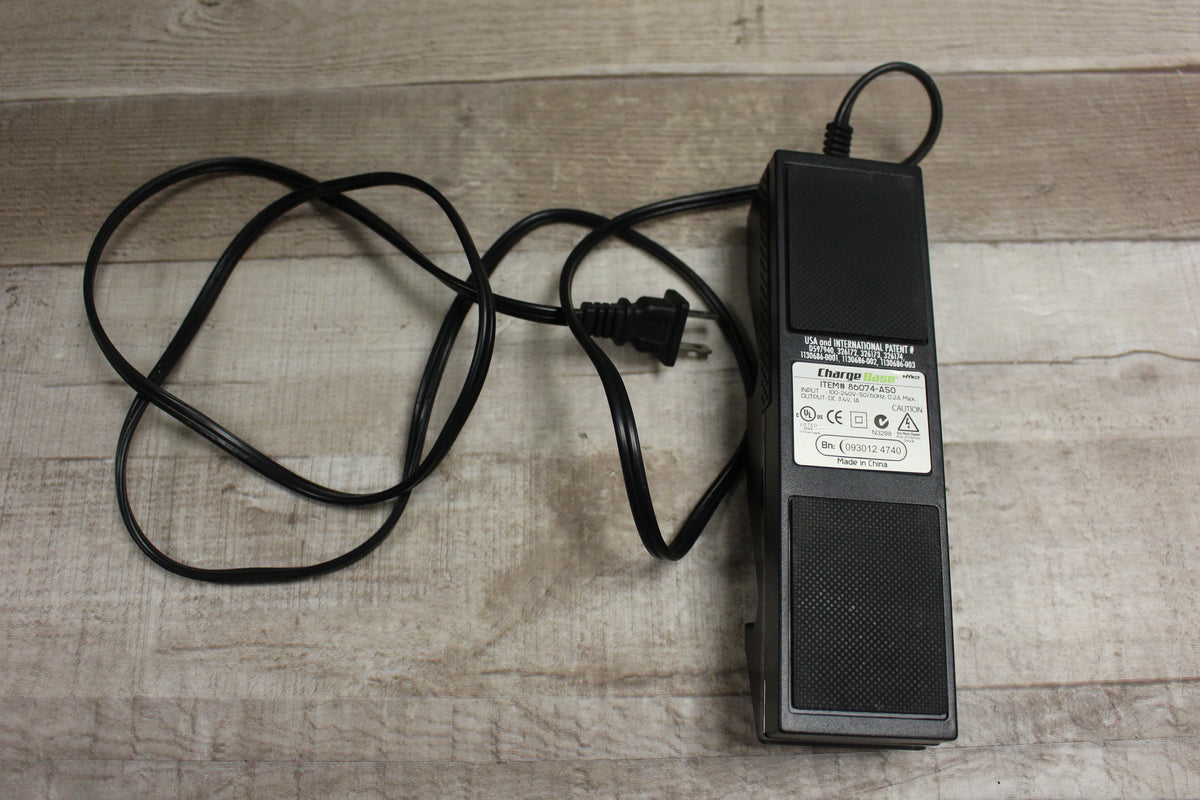 Nyko Xbox 360 Charging Base For Rechargeable Battery Black Used