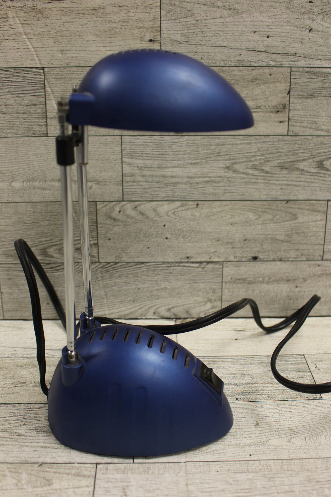 Portable Luminaire Dest Lamp - Model 7238 - Used
