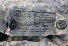 Load image into Gallery viewer, US Air Force Improved Rain Parka - Size: Medium - NSN: 8405-01-542-9998 - Used