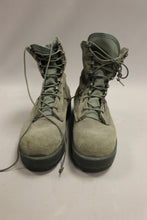 Load image into Gallery viewer, US Military Wellco Women&#39;s Air Force TW Boots - Sage Green - Size: 8.5 RF - Used