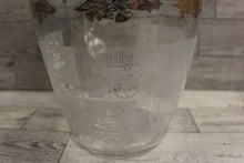 Load image into Gallery viewer, Vintage Anchor Hocking Colonial Days 2 Quart Glass Pitcher - Used