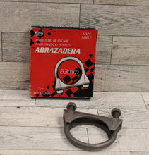 Load image into Gallery viewer, Abrazadera 3/8&quot; U-Bolt - 17127 - New