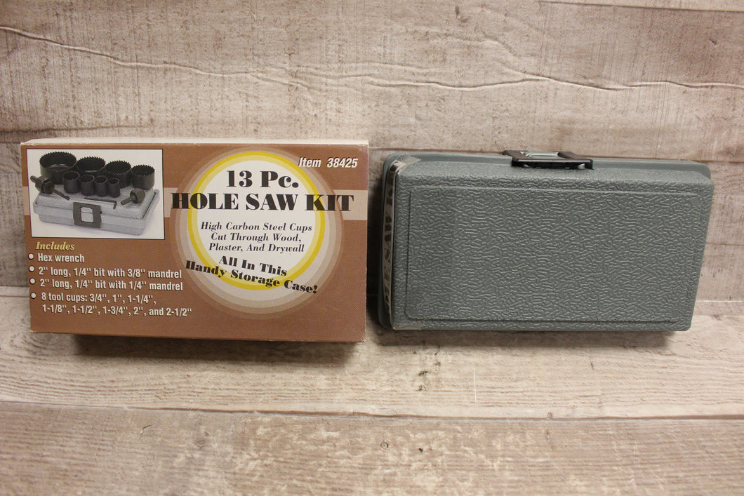 Harbor Freight 13-Piece Hole Saw Kit High Carbon Steel NO. 38425 -Used