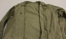 Load image into Gallery viewer, WWII US Marine Corps P-44 Herringbone HBT Utility Jacket - Used