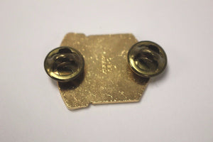 US Army 155th Chemical Battalion Unit Crest (The Fog of War) Pin - Used