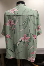 Load image into Gallery viewer, M&amp;S Women's Floral Blouse - Size: 14 - Used