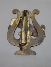 Load image into Gallery viewer, Vintage Sangerkranz Sattelstadt Pin - Used