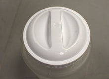 Load image into Gallery viewer, 2 Quart Twist Top Food Storage - 8 cups - Used