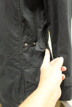 Load image into Gallery viewer, Columbia Omni Shield Women's Travel Trench Coat - Medium - Black - Used