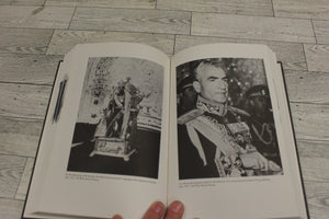 Majestic Failure: The Fall of the Shah - By Zonis, Marvin - Used