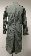 Load image into Gallery viewer, US Army Men&#39;s All Weather Trenchcoat/Raincoat - 8405-00-965-2146 - 34R - Used