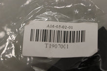 Load image into Gallery viewer, OK Yadilun Black Apron - New