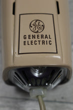 Load image into Gallery viewer, Vintage GE General Electric Slicing Knife - Model 34EK4 - Used