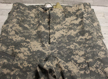 Load image into Gallery viewer, US Army Extreme Cold Weather Free EWOL Trouser - Medium Long - 8415-01-577-2391