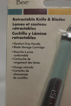 Load image into Gallery viewer, Cutter Bee Retractable Knife &amp; Blades - Set of 5 blades - New