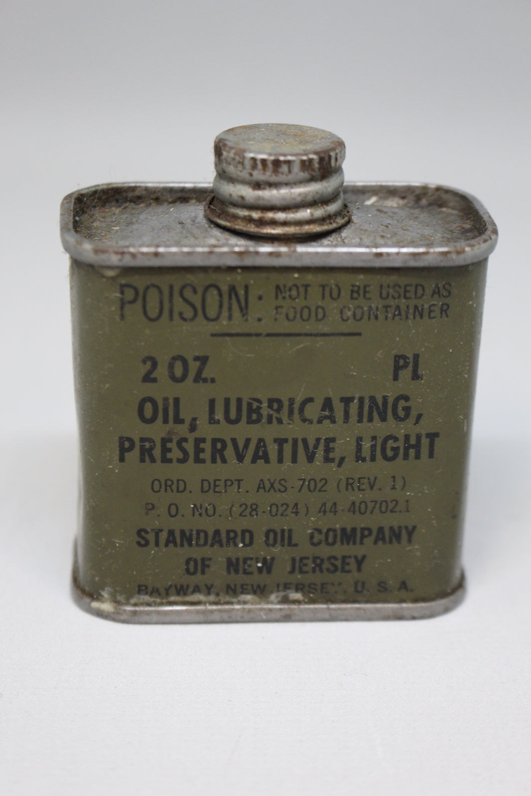 Vintage Military 2oz Oil Can Standard Oil Company Bayway NJ -Used