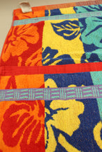 Load image into Gallery viewer, Vintage Cotton Craft Beach Towel - Floral - Used
