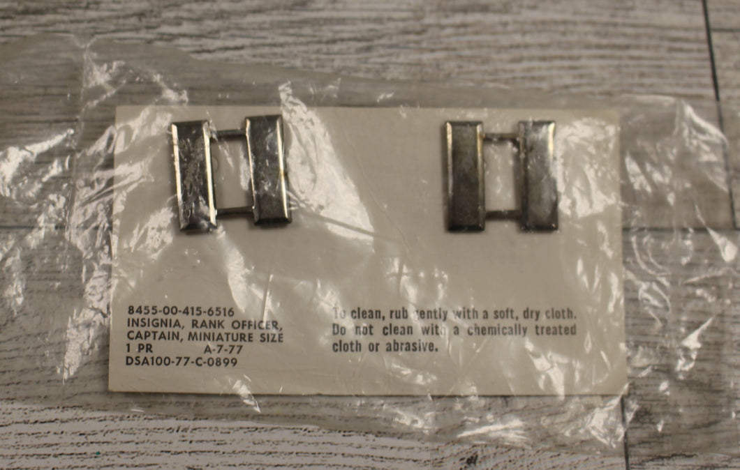 1977 US Army Captain O-3 Rank Ensignia Pins - Miniature - New