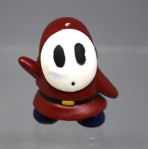 2007 Nintendo Super Mario Brothers Shy Guy 1.25" Action Toy - Used