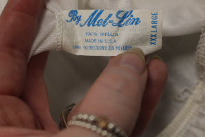 Vintage Mel-Lin Skirt Half Slip - White - Nylon - XXXLarge (3XL) - Used