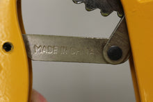 Load image into Gallery viewer, Worksite Pro Heavy Duty PVC Pipe Cutter with Metal Handle - 1-5/8" - Used