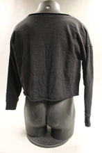 Load image into Gallery viewer, IOWA HAWKEYES Long Sleeve Cropped Sweatshirt - Large - Used