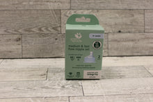 Load image into Gallery viewer, Green Sprouts Medium &amp; Fast Flow Nipple Set - New