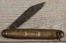 Load image into Gallery viewer, Colonial USA Pocket Knife - Used