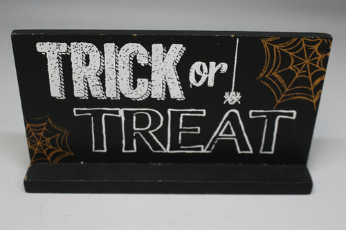 Halloween Trick Or Treat Table Top Sign - Used