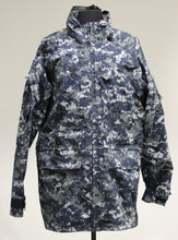 Load image into Gallery viewer, USN Navy Gore-Tex Working Parka - 8415-01-539-9871 -Size: Medium Regular - Used