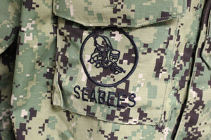 US Navy NWU Type III Seabees Coat - Medium X-Long - 8405-01