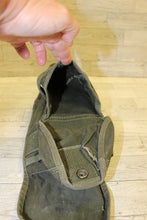 Load image into Gallery viewer, U.S. Army Vietnam Era CW-216 Antenna Accessory Bag - 1967 - Used