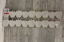 Load image into Gallery viewer, Bulletin Board Borders - Apples - New