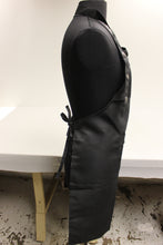 Load image into Gallery viewer, OK Yadilun Black Apron - New