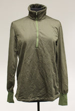 Load image into Gallery viewer, Heat Retentive &amp; Moisture Resistant Sleeping Shirt - Zip Up - Medium - New