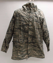 Load image into Gallery viewer, US Air Force Improved Rain Parka - Size: Medium - NSN: 8405-01-542-9998 - Used
