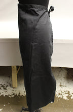 Load image into Gallery viewer, Chef Works Solid Black F24 Bistro Apron - Used