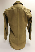 Load image into Gallery viewer, WWII US Army M1937 M37 Wool Button Up Shirt - 14.5 x 32 - Used