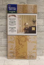Load image into Gallery viewer, Plaid Stencil Decor2002 Signature Series - 18&quot; - New