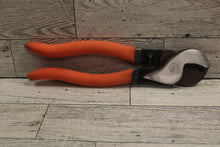 Load image into Gallery viewer, Pittsburgh Heavy Duty 9" Cable /Wire Cutters with Cushion Grip - Used