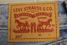 Load image into Gallery viewer, Levi Men's 501 Blue Jeans - 32 x 30 - Used