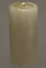 Load image into Gallery viewer, Avon 1986 Mother's Day Candle - 4" - A Mother's Gift is Love - New with Box