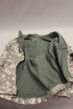 Load image into Gallery viewer, US Army Massif Elements Jacket (AEJ) - Size: Medium - New