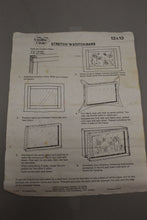 Load image into Gallery viewer, Vintage Creative Circle Stretch N Stitch Bars - 13 x 13 - Used
