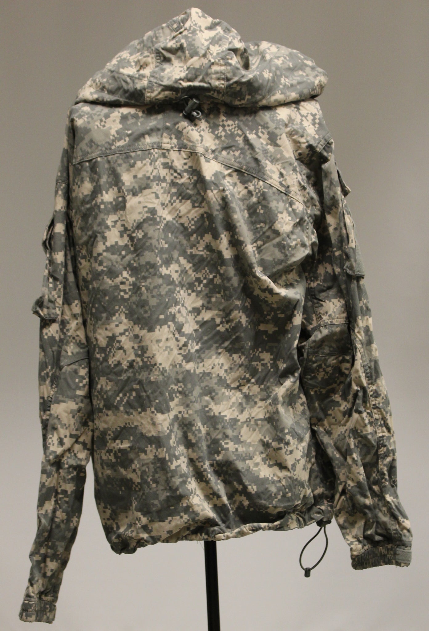 US Army Gen III ACU Soft Shell Cold Weather Jacket Medium Regular